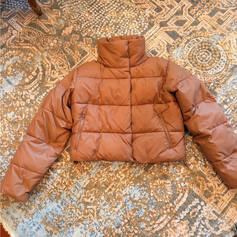 ALO Yoga Puffer Jacket